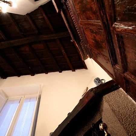Domus Antonella A Trastevere Řím Exteriér fotografie